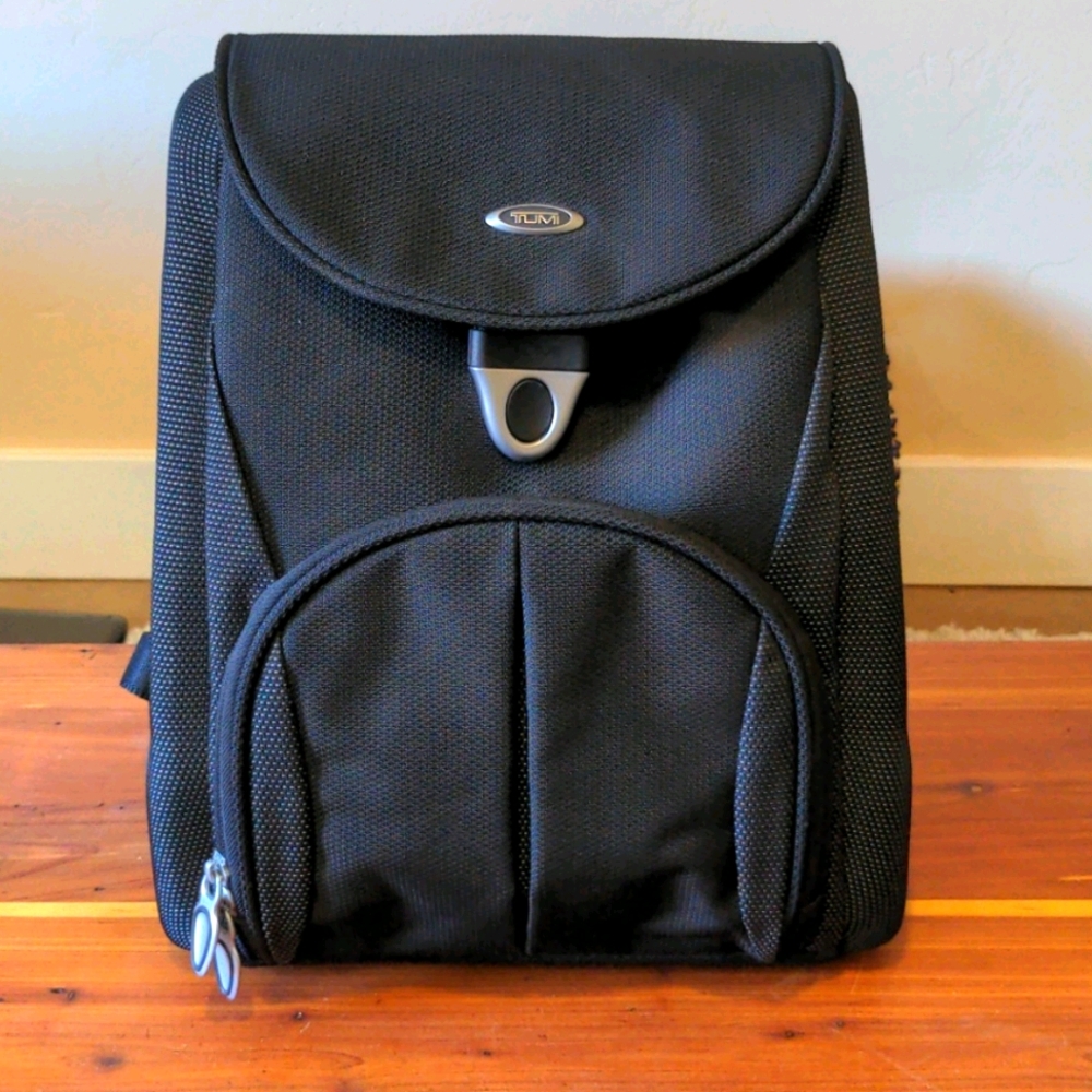 Tumi T3 Black